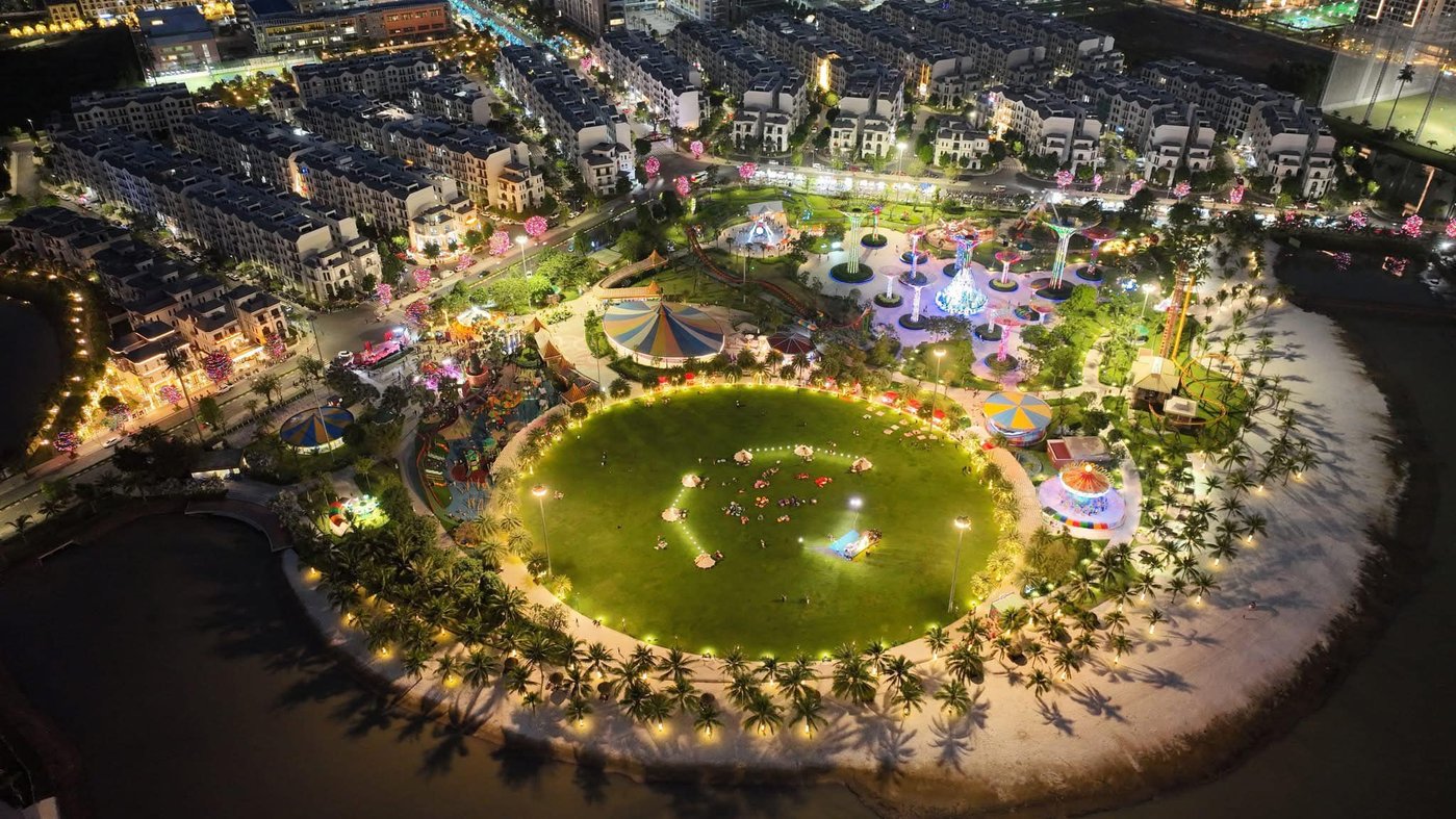 grand park ban đêm.jpg